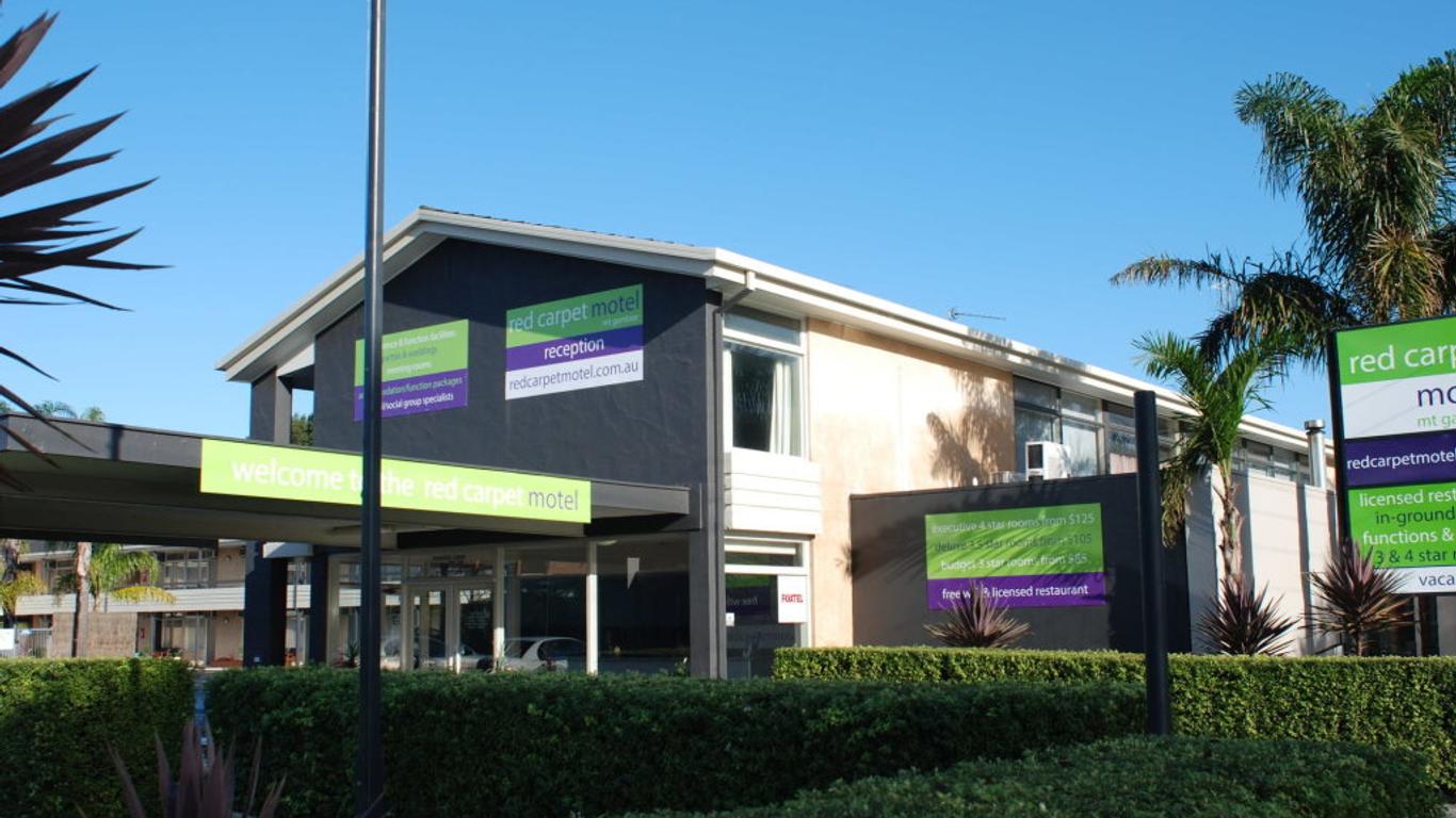 ريد كاربيت موتل