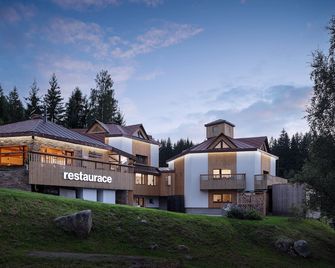 Ski & Spa Bellevue Harrachov - Harrachov - Building