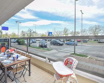 Beautiful apartment in Pescara with WiFi - Pescara - Balcony