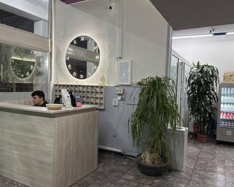 Athens International Youth Hostel - Athen - Rezeption
