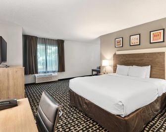 Quality Suites Stratford - Stratford - Спальня