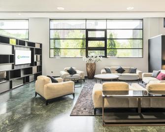 هوتل إيليونيون بيو ذا تويلفث - مدريد - ردهة