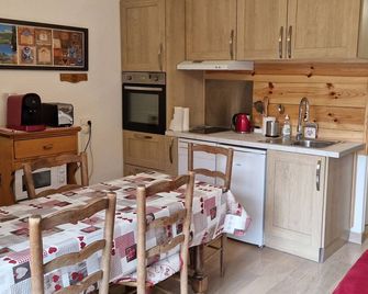 Au Creux Des Cimes Your Top-Comfort Accommodation In The Heart Of The Queyras! - Molines-en-Queyras - Kitchen