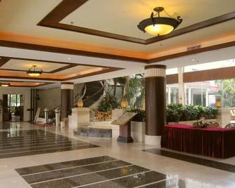 Freely Hover Long Shan Hotel - Yunfu - Lobby