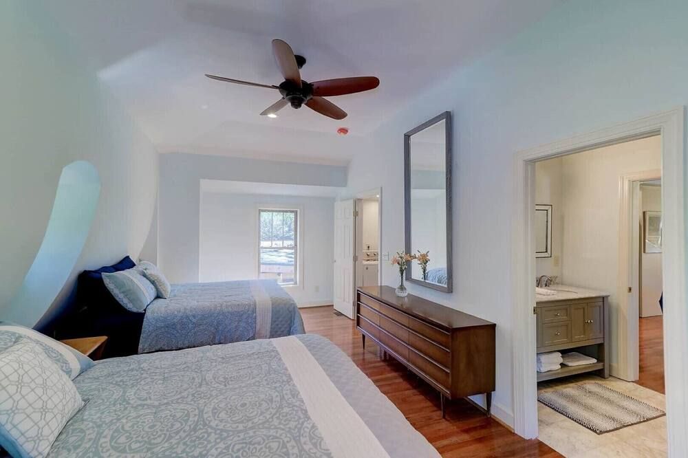Stunning Charleston Garden & Private Koi Pond - Charleston - Sypialnia
