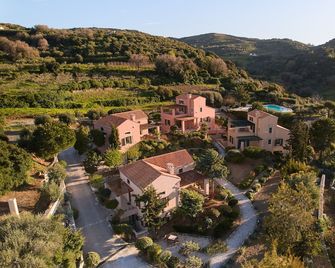 Eliathos Hillside Retreat - Archanes - Außenansicht