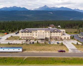 Comfort Inn & Suites - Valemount - Edificio