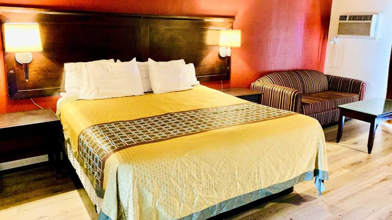 Rodeway Inn Fallbrook Downtown