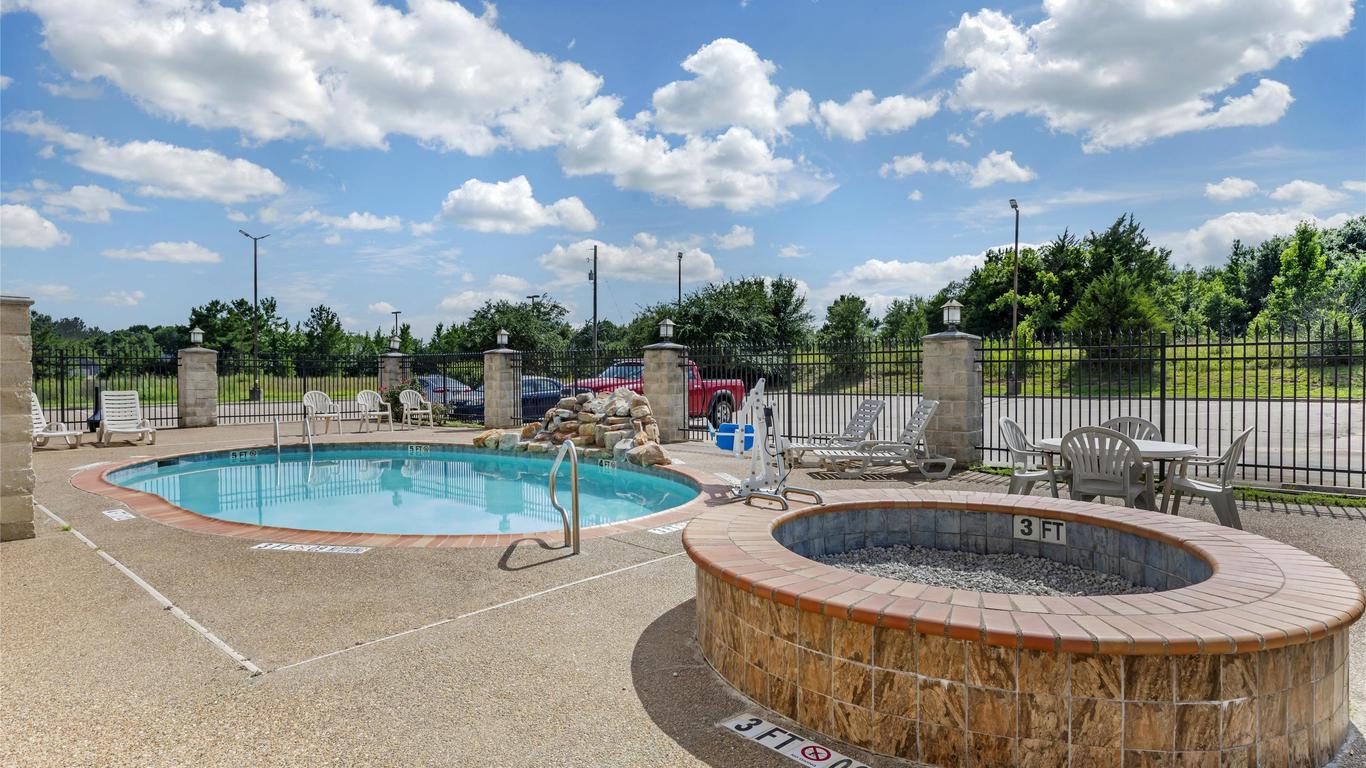 Best Western Mineola Inn