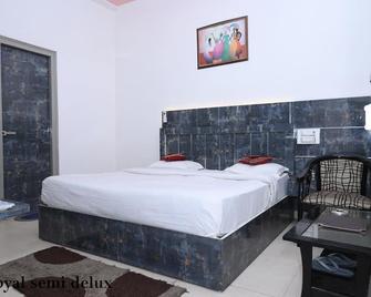 Hotel Royal Classic - Bareilly - Habitación