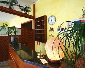 Pensione Ornella - Lignano Sabbiadoro - Recepción