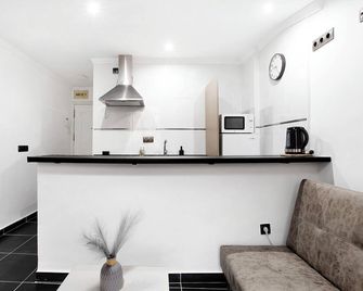 Estudio centro de Torremolinos - Torremolinos - Kjøkken