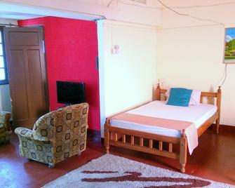Cdh Backpackers - Mombasa - Schlafzimmer