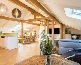 Luxuriöses Penthouse-appartement - Höchst - Sala de estar