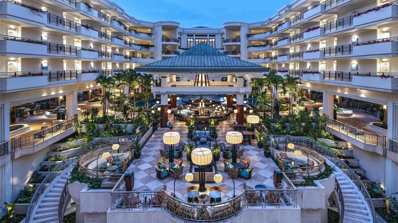 Ho olei at Grand Wailea