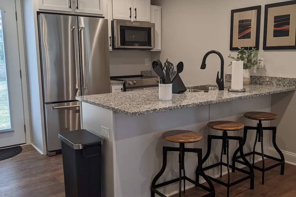 3 Bedroom 2.5 Bath Townhouse - Washington - Keuken