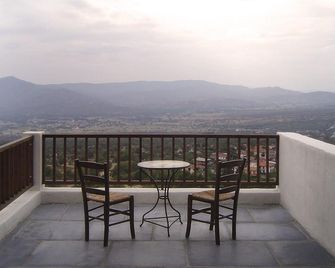 Nastou View Hotel - Ano Poroia - Balcón