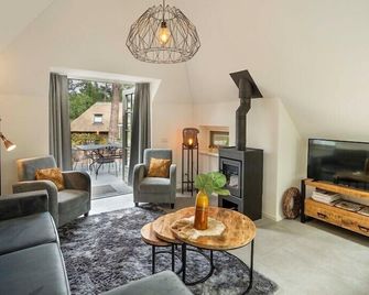 Sprielderbosch 21 luxury holiday villa in forest near Putten - Garderen - Wohnzimmer