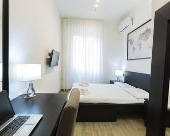 Yellow Line Apartment - Milano - Camera da letto