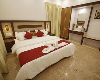 Spice Mount Heritage Resort - Vandanmedu - Bedroom