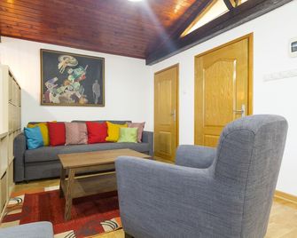 Belgrade Center Apartment V - Belgrad - Sufragerie