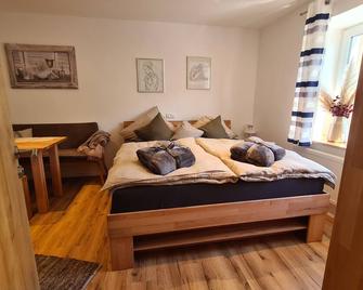Rosenzauber Kraxler Pärchen - Weißenstadt - Schlafzimmer