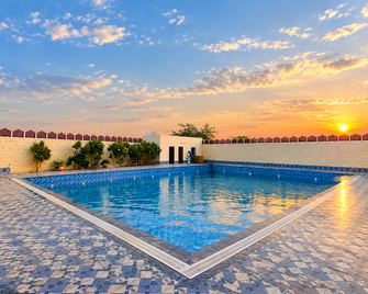 Hotel Bm Residency - Phalodi - Pool