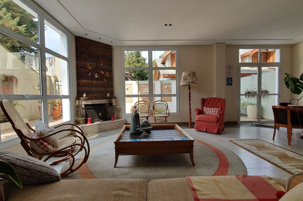 Pousada Annecy - Capivari Fácil Acesso Ao Centrinho E Baden Bar - קמפוס דו ג'ורדאו - סלון