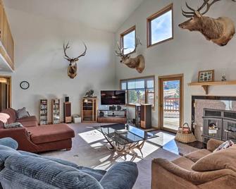 Remote WY Ranch w/ 170 Acres & Views Galore! - Glenrock - Sala de estar