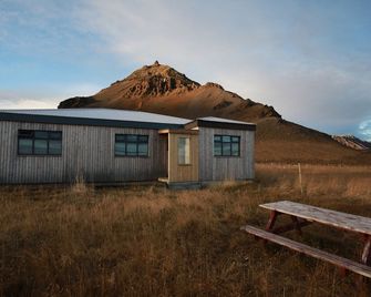 Fell Holiday Home - Arnarstapi - Building