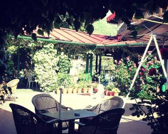 Royal Heritage by Harmony Hotels & Resorts - Nainital - Patio