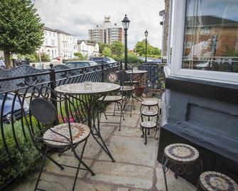 Leicester Hotel - Southport - Balcony