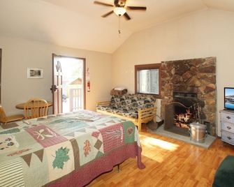 Kit Fox - Big Bear Lake - Bedroom