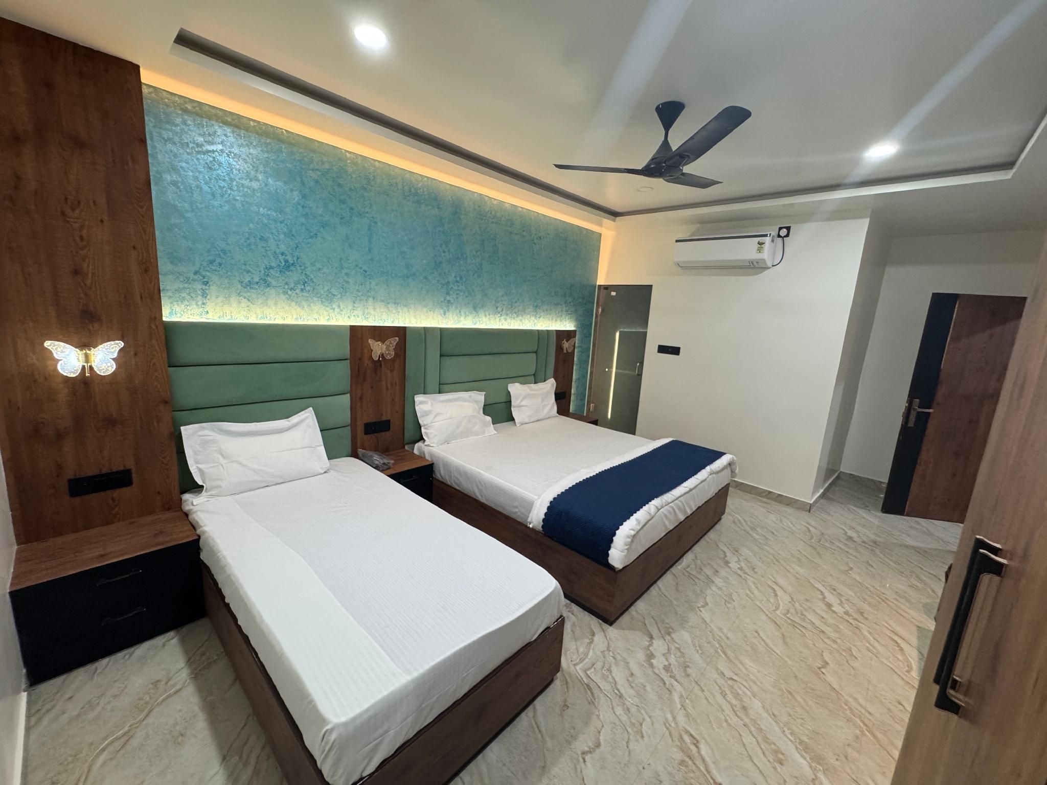 Lakhdatar Home Stay - Benarés - Habitación