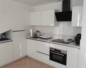 Cosy & Clean apartment @Amsterdam - Ámsterdam - Cocina