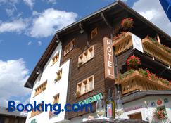 Hotel Tenne - Goms - Gebouw