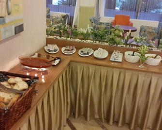 Nazar Hotel - Didim - בופה