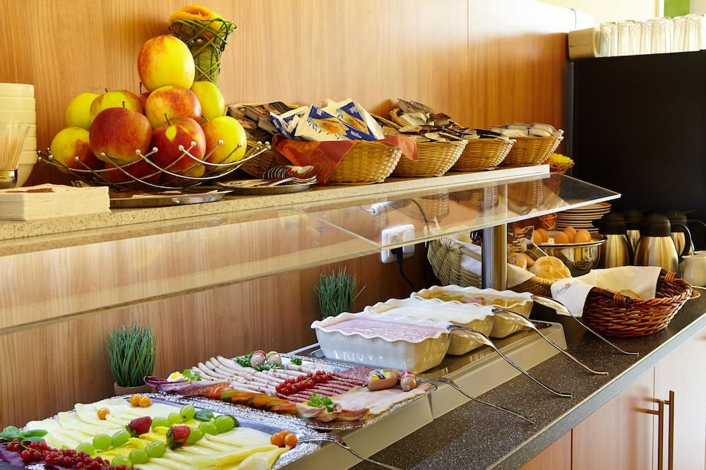 Hotel Fresh Inn - Unterhaching - Buffet