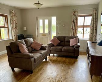 Teach Beag - Castlebar - Living room