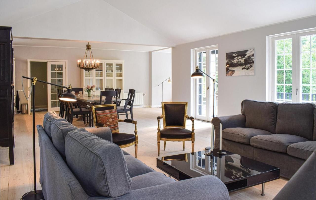 5 Bedroom Lovely Home In Hornbæk – Fredensborg
