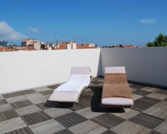 Studio centre-ville proche Gare SNCF - Cannes - Balcony