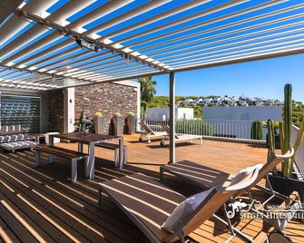 Designer Apartment Casa Del Mar with A/C, com pool and sea views - San Pedro de Ribas - Patio