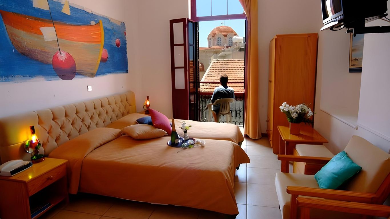 Kiniras Traditional Hotel & Restaurant