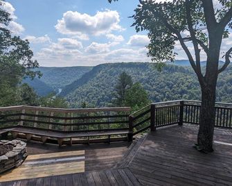 The Bend West Virginia - Victor - Balcon