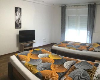 Nina Apartment - Wiener Neustadt
