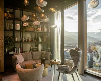 Motel One Innsbruck - Innsbruck - Bar