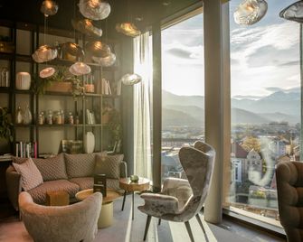 Motel One Innsbruck - אינזברוק - מרפסת