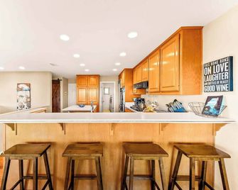 Spacious Beautiful Home With Stunning Ba - San Diego