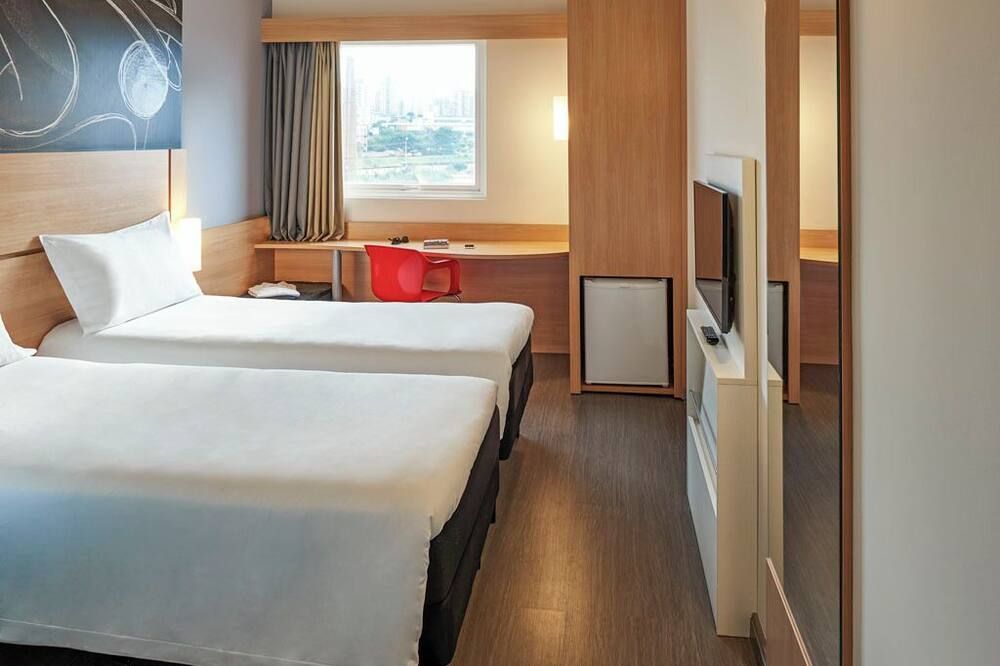 Ibis Cascavel - Cascavel