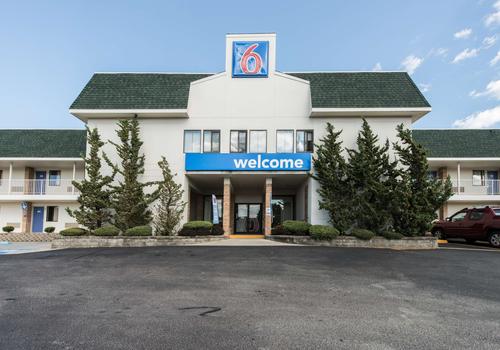 motel 6 new london niantic 67 niantic hotel deals reviews kayak